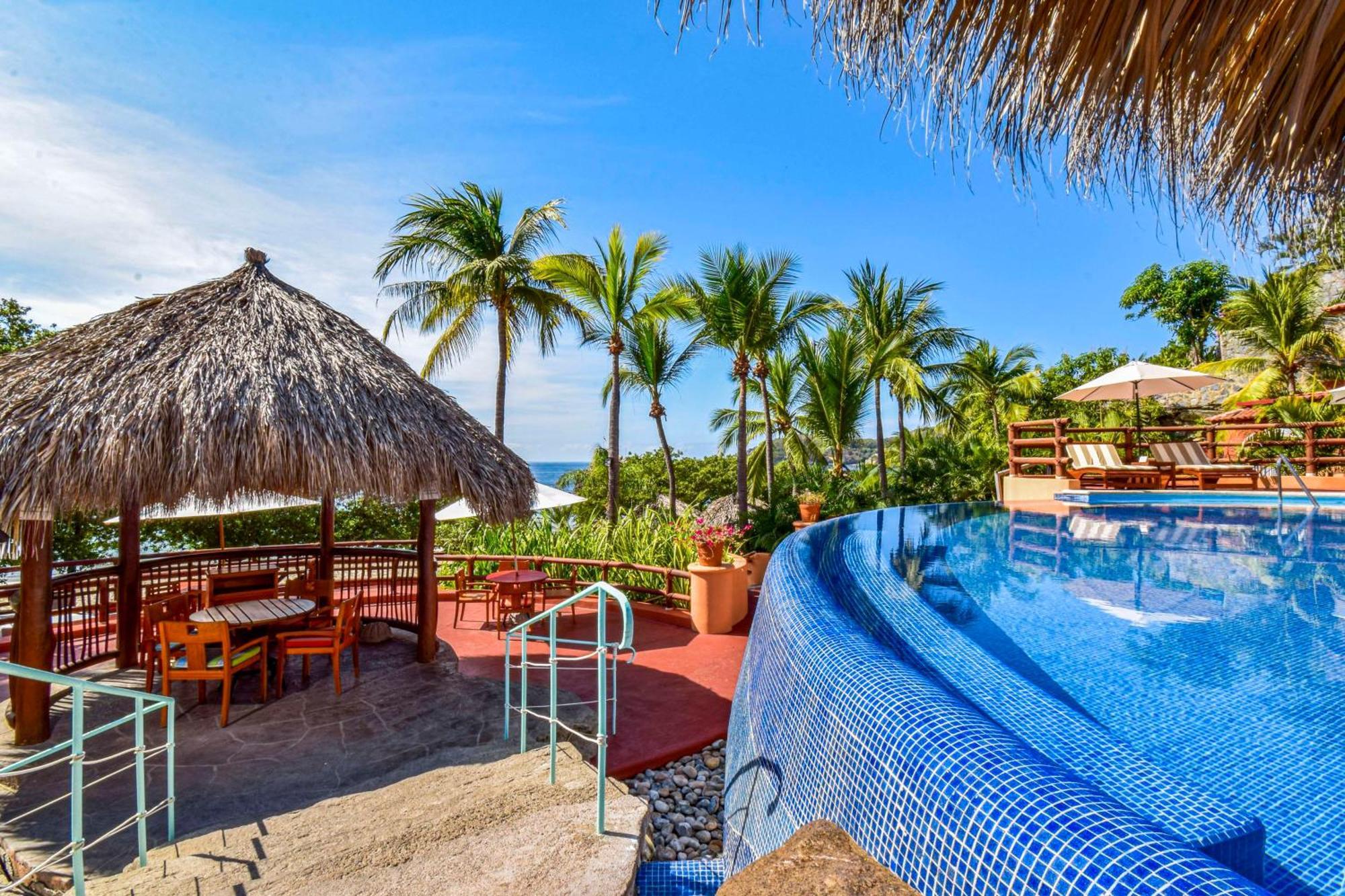 Hilton Grand Vacations Club Zihuatanejo Hotel Buitenkant foto