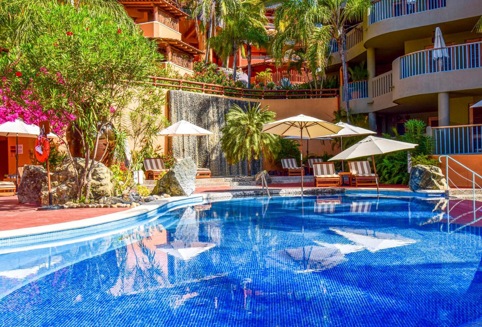 Hilton Grand Vacations Club Zihuatanejo Hotel Buitenkant foto