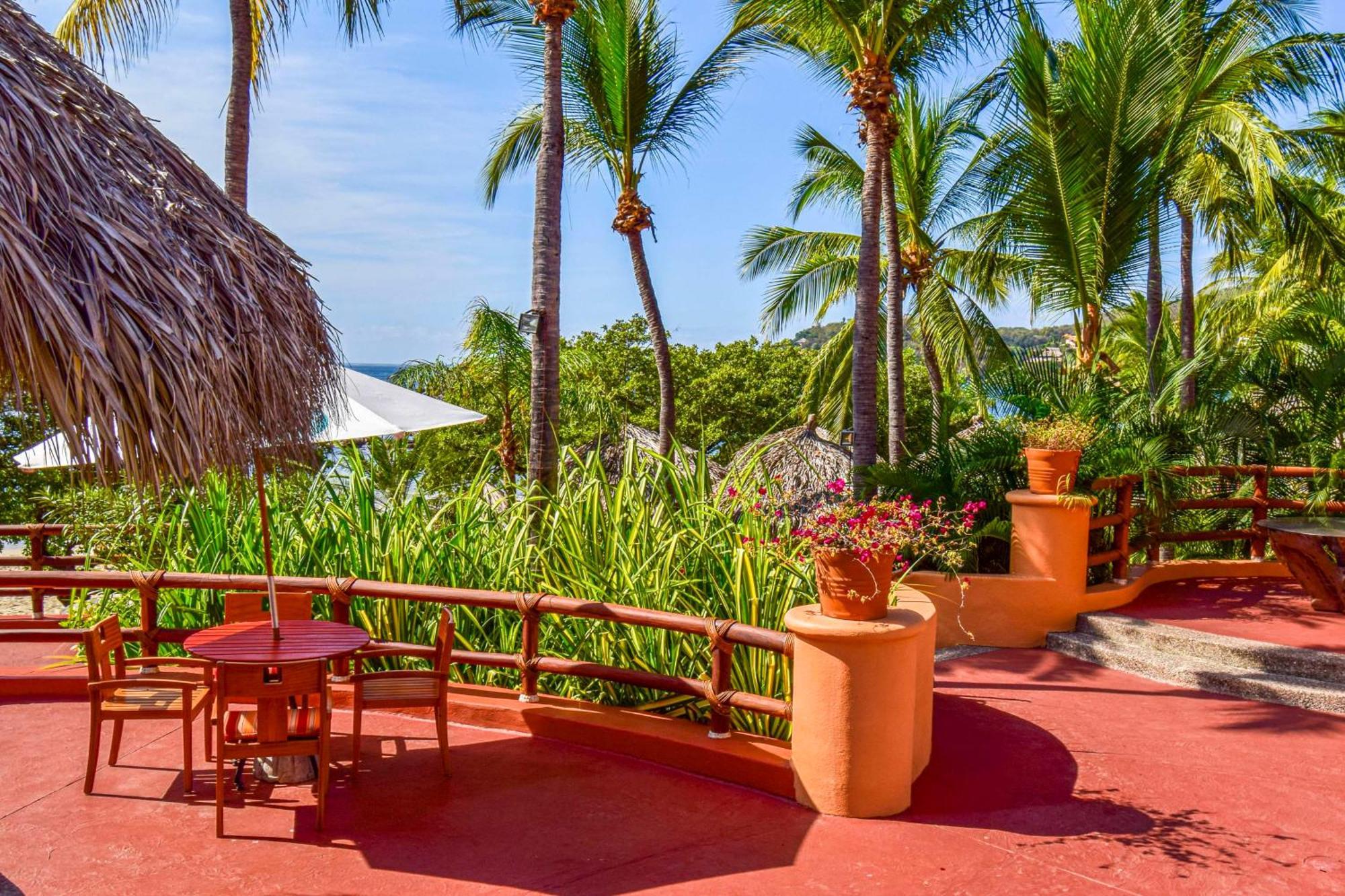 Hilton Grand Vacations Club Zihuatanejo Hotel Buitenkant foto