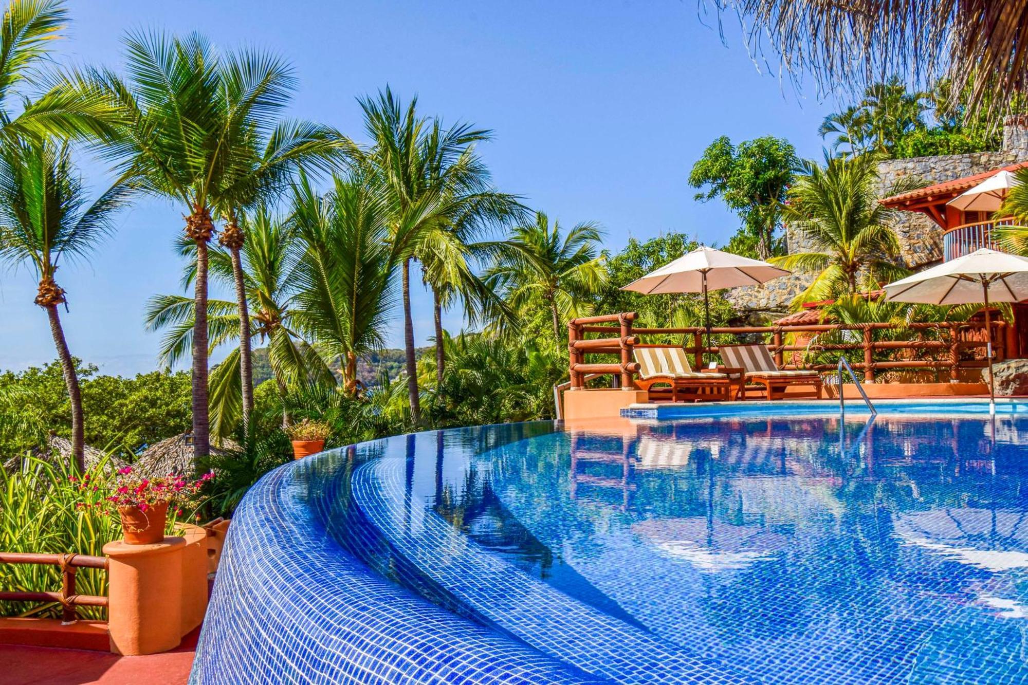 Hilton Grand Vacations Club Zihuatanejo Hotel Buitenkant foto